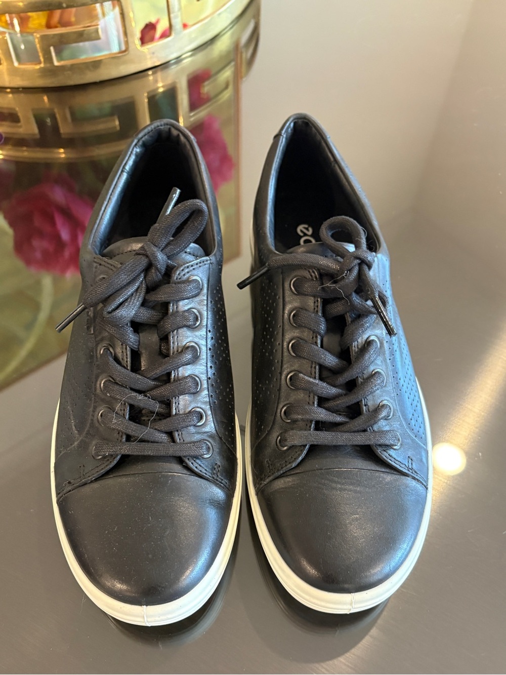 Ecco Perforated Black Leather Women’s Sz 41 ECCO Soft 7 l